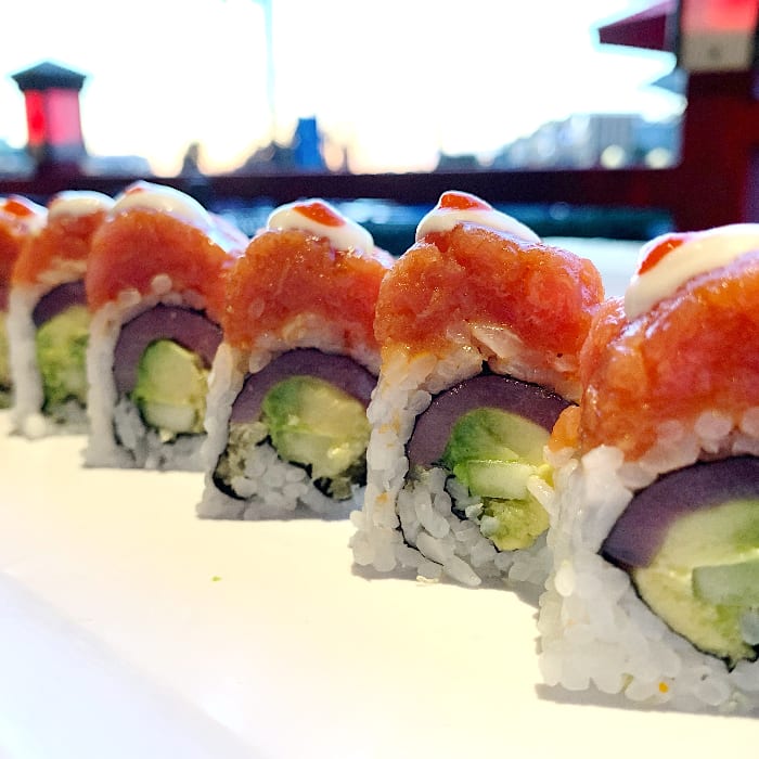 Tuna-me Roll.